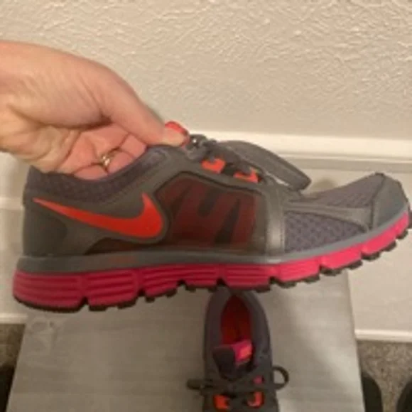 Nike Dual Fusion ST2 Size 8 - Picture 3 of 9